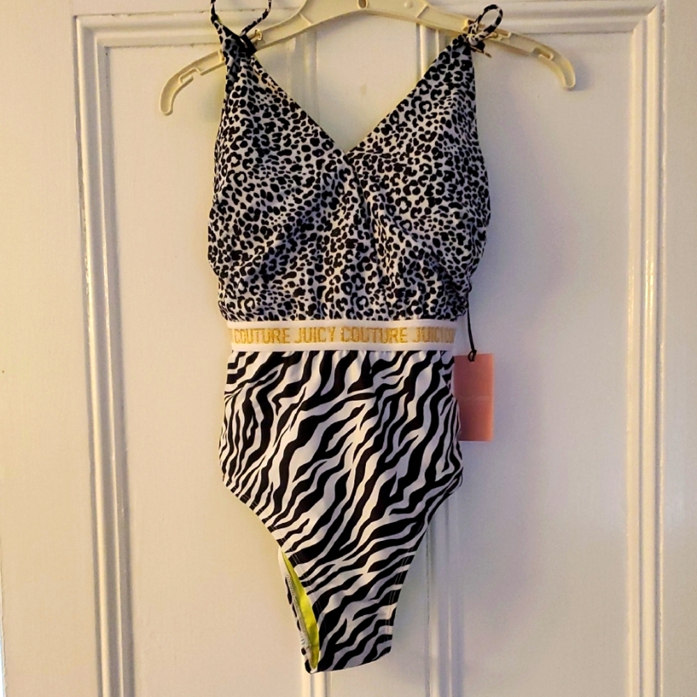 Juicy Couture NWT Black and White Animal Print Swimsuit Size L, S